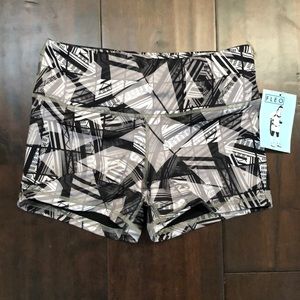 NWT Fleo Power High Rise